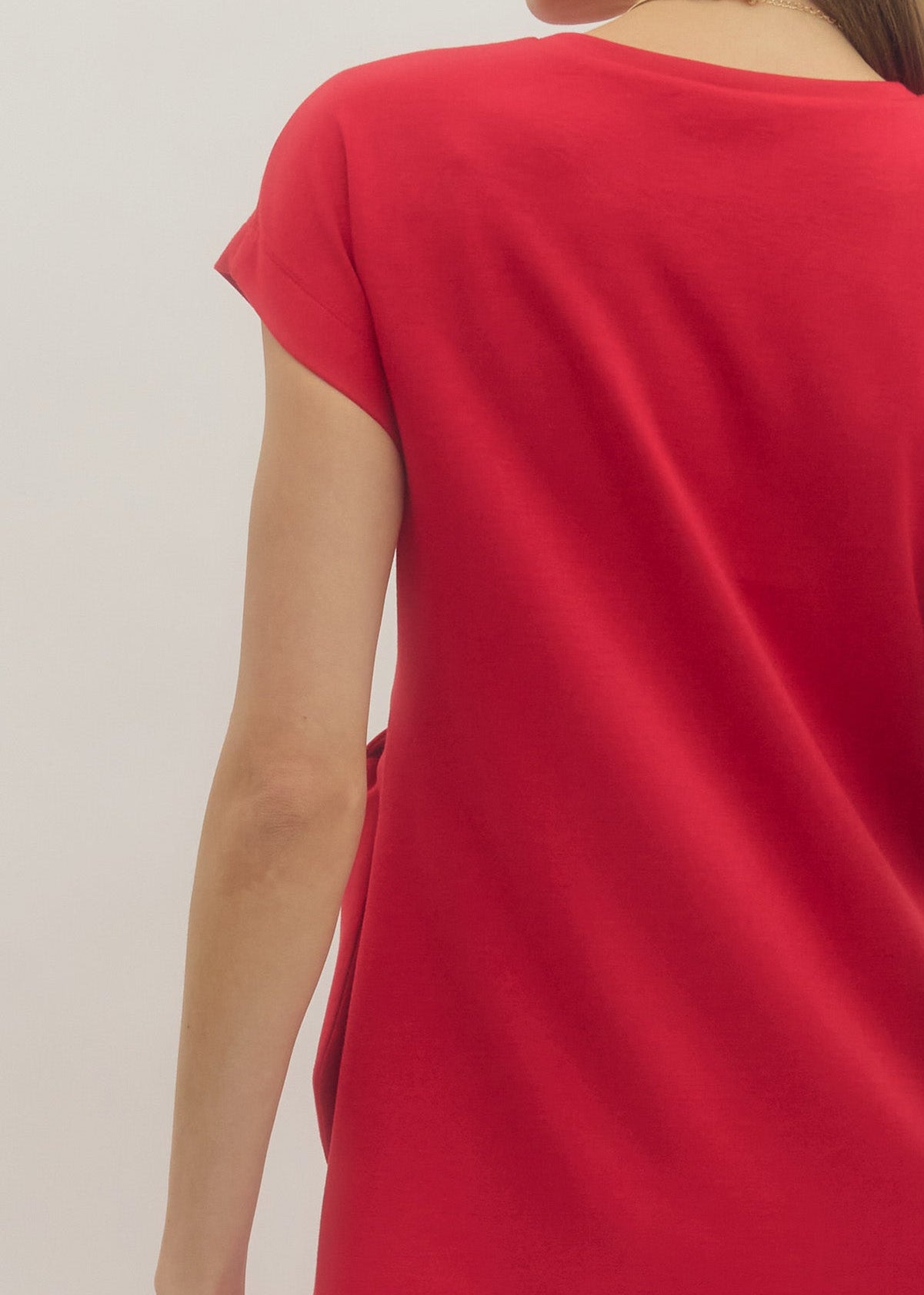 close of back sleeve dress