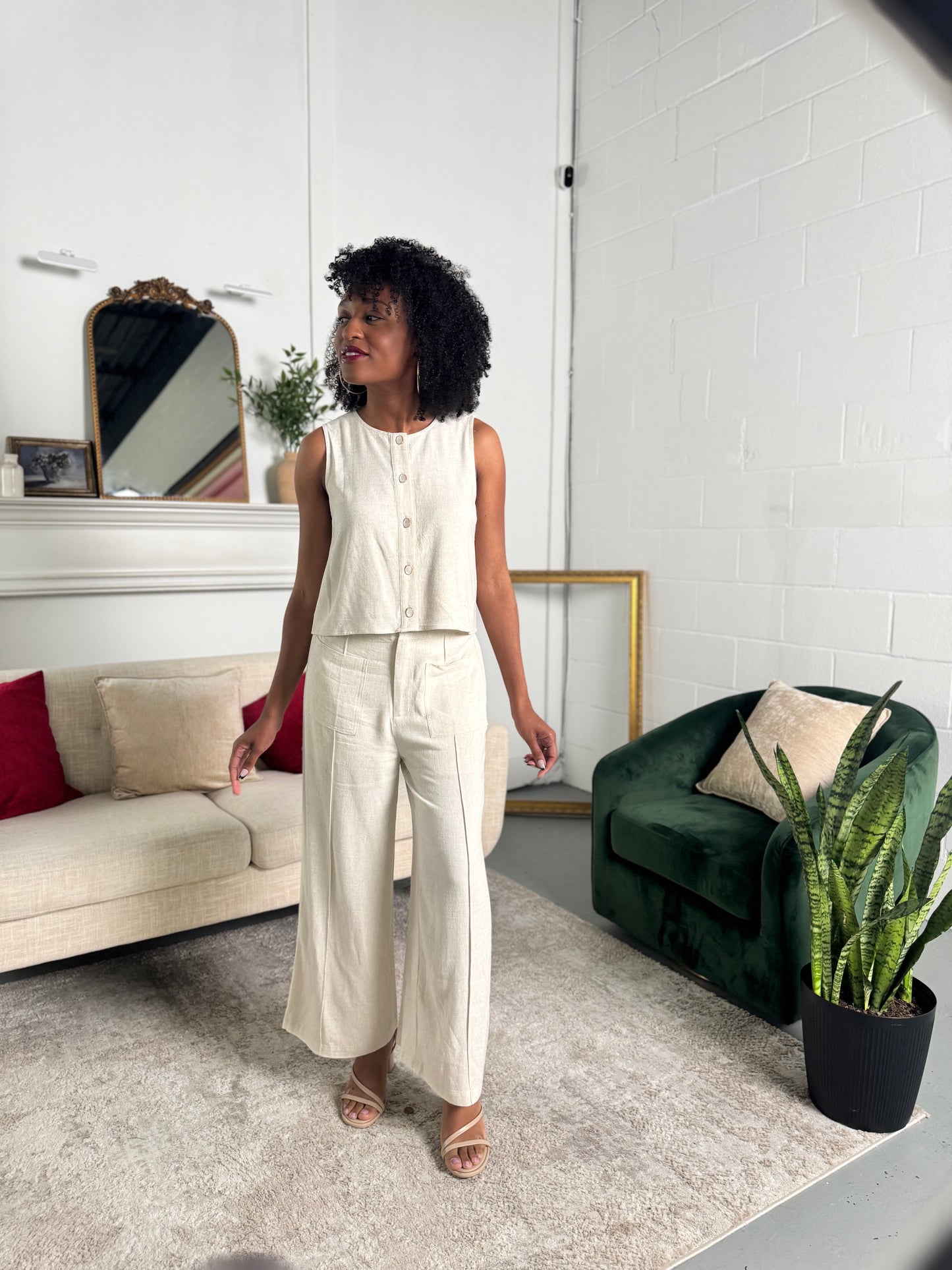 Sleeveless Linen Blend Button Front Tank - The Harper