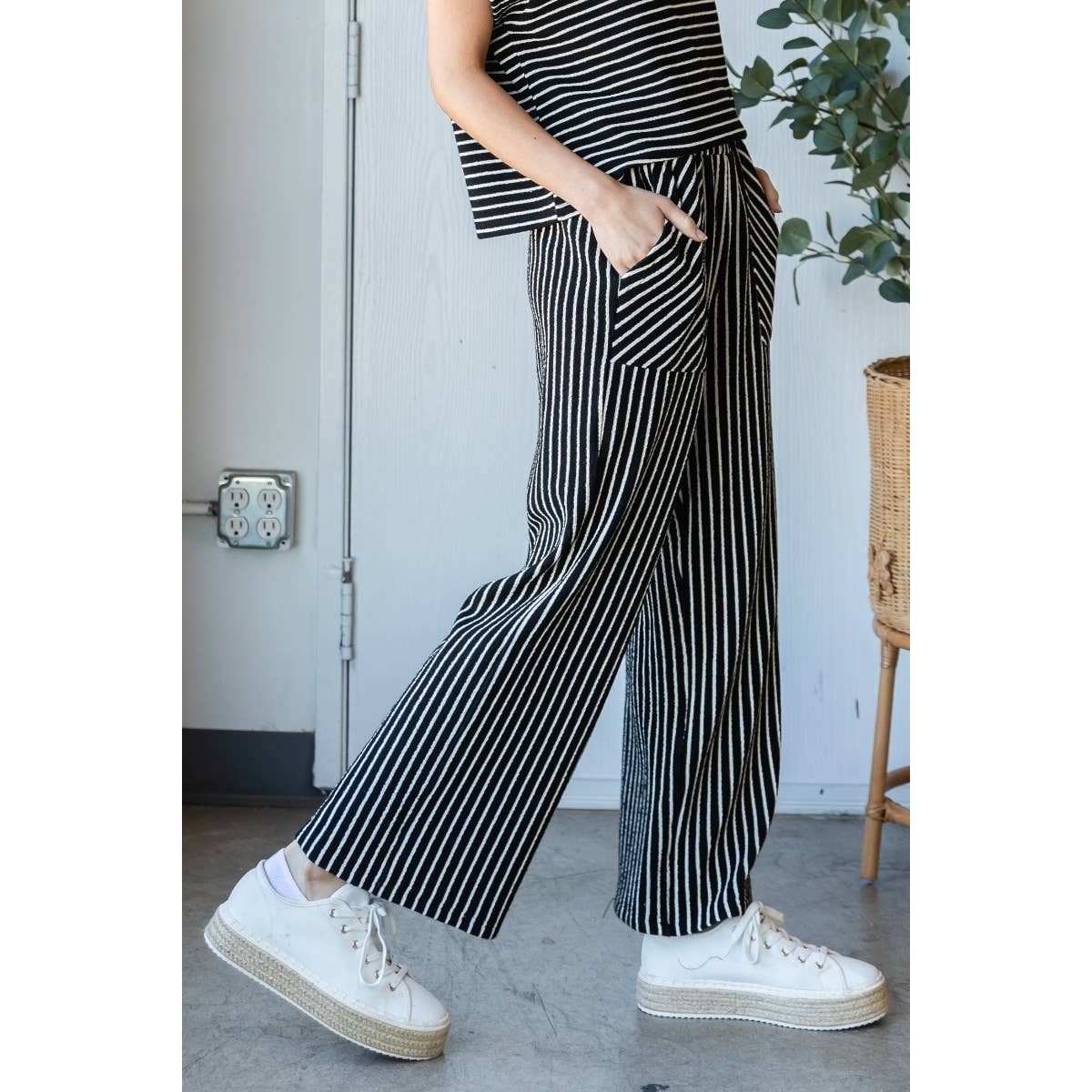 Sydney Stripe Texture Knit Patch Pocket Pants