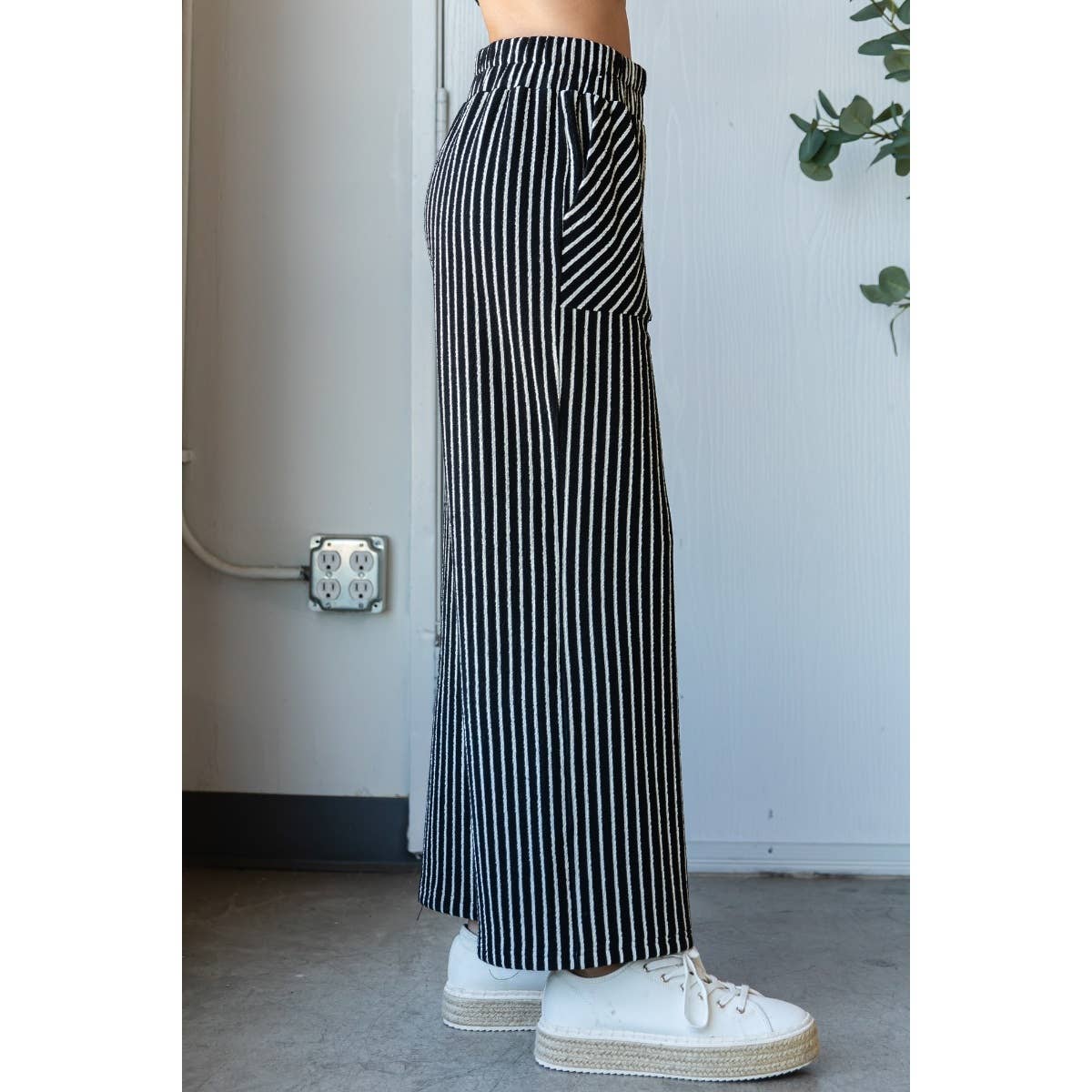 Sydney Stripe Texture Knit Patch Pocket Pants