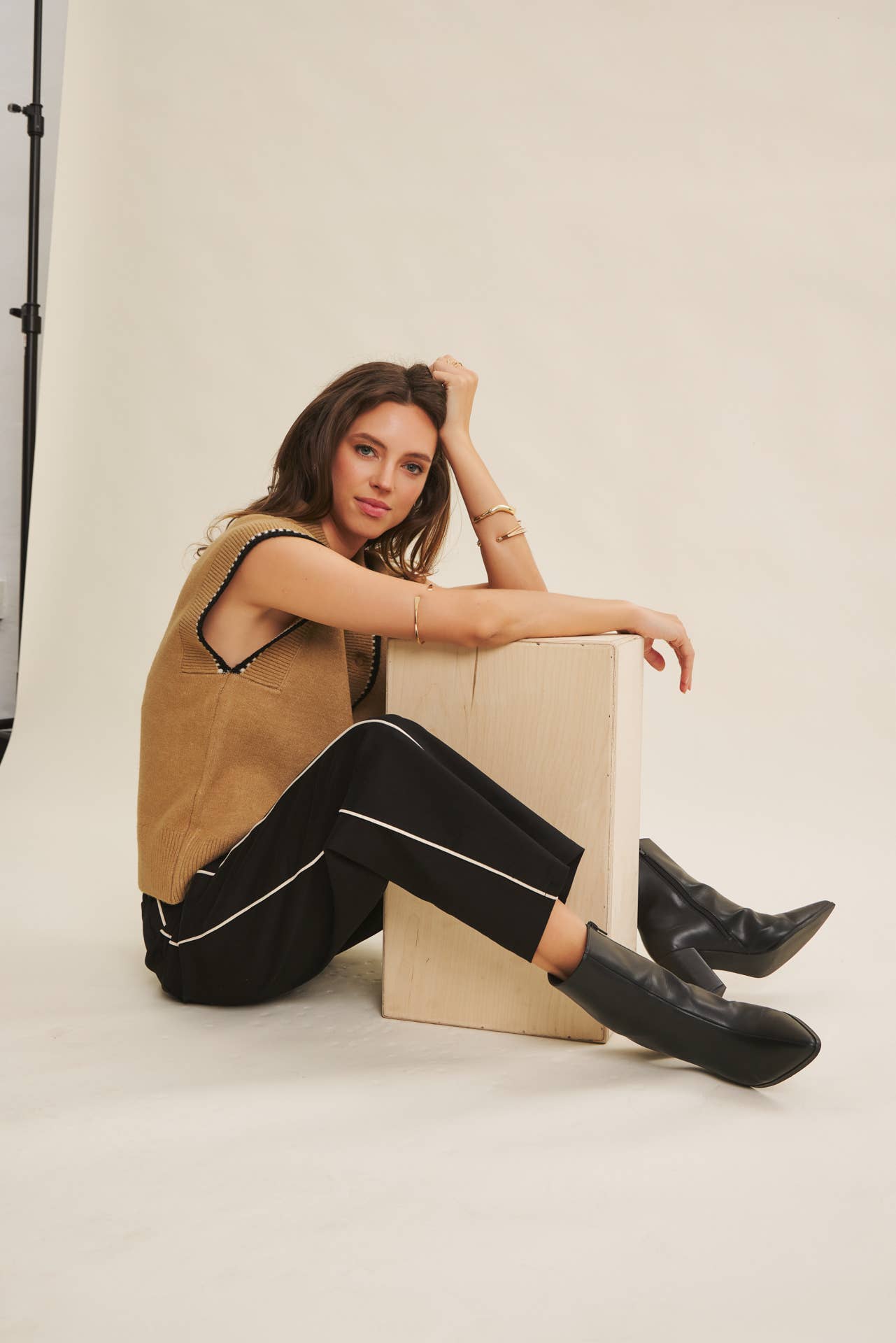Sleeveless Collared Sweater Vest – Harper