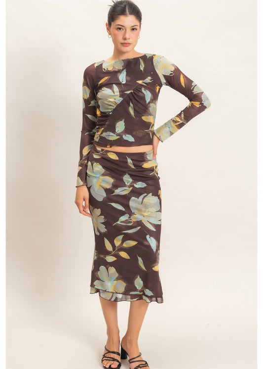 women wearing strecth mesh floral brown skirt