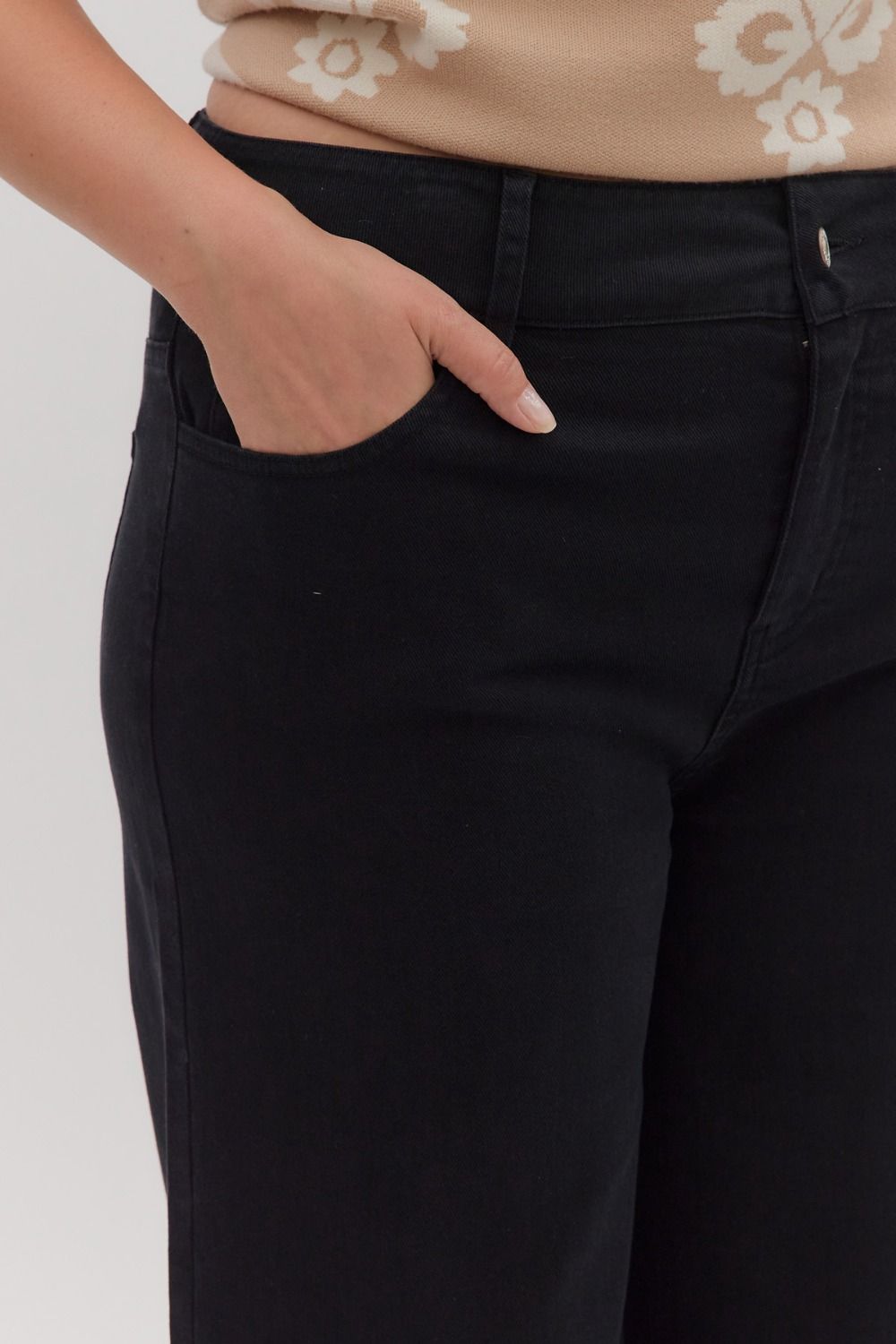Wide-Leg Cuffed Denim Pants – Bella (Plus Size)